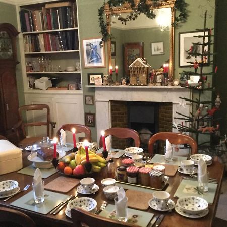 The Waltons Bed and Breakfast Ντόρκινγκ Εξωτερικό φωτογραφία