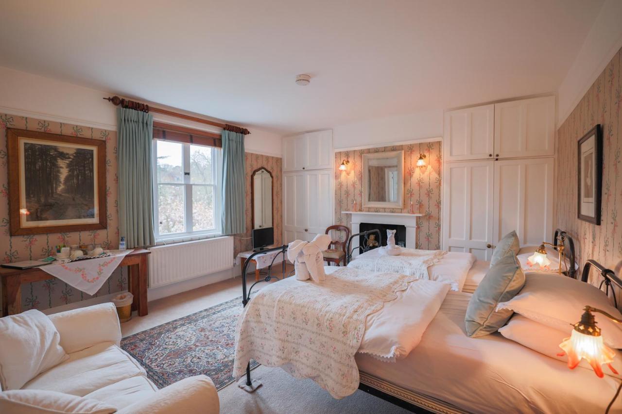 The Waltons Bed and Breakfast Ντόρκινγκ Εξωτερικό φωτογραφία